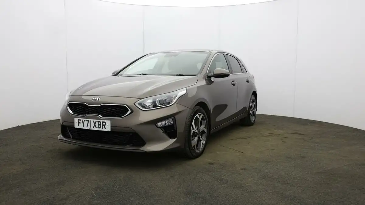2021-kia-ceed-15-t-gdi-3-hatchback-big-30