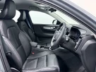2023-volvo-xc40-20-b3-plus-small-21