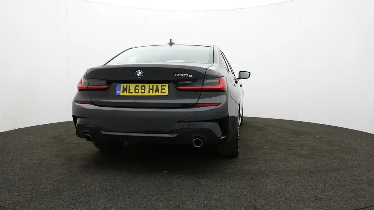 2019-bmw-3-series-20-330e-m-sport-plus-pack-big-68