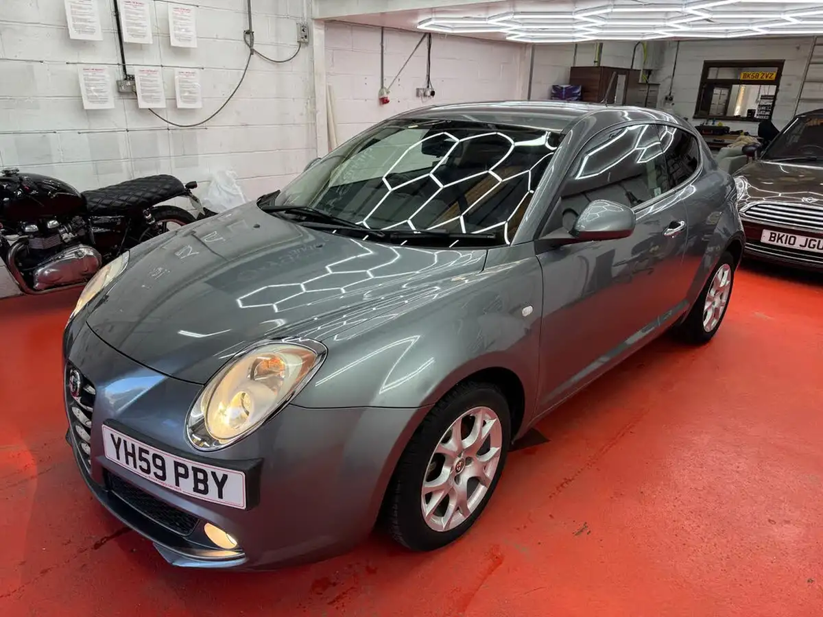 2009-alfa-romeo-mito-14-lusso-120bhp-big-3
