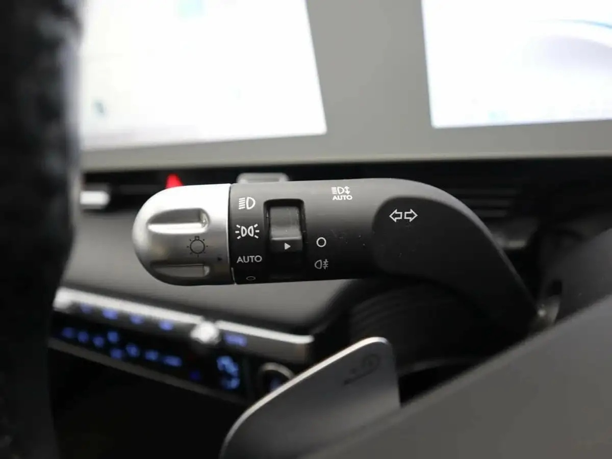 2022-hyundai-ioniq-5-e-se-connect-big-20