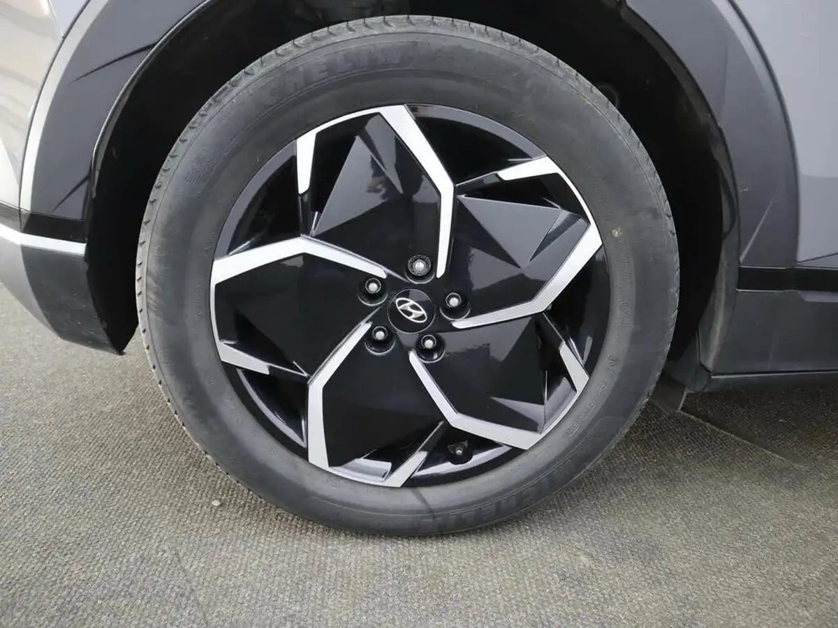 2022-hyundai-ioniq-5-e-se-connect-big-5