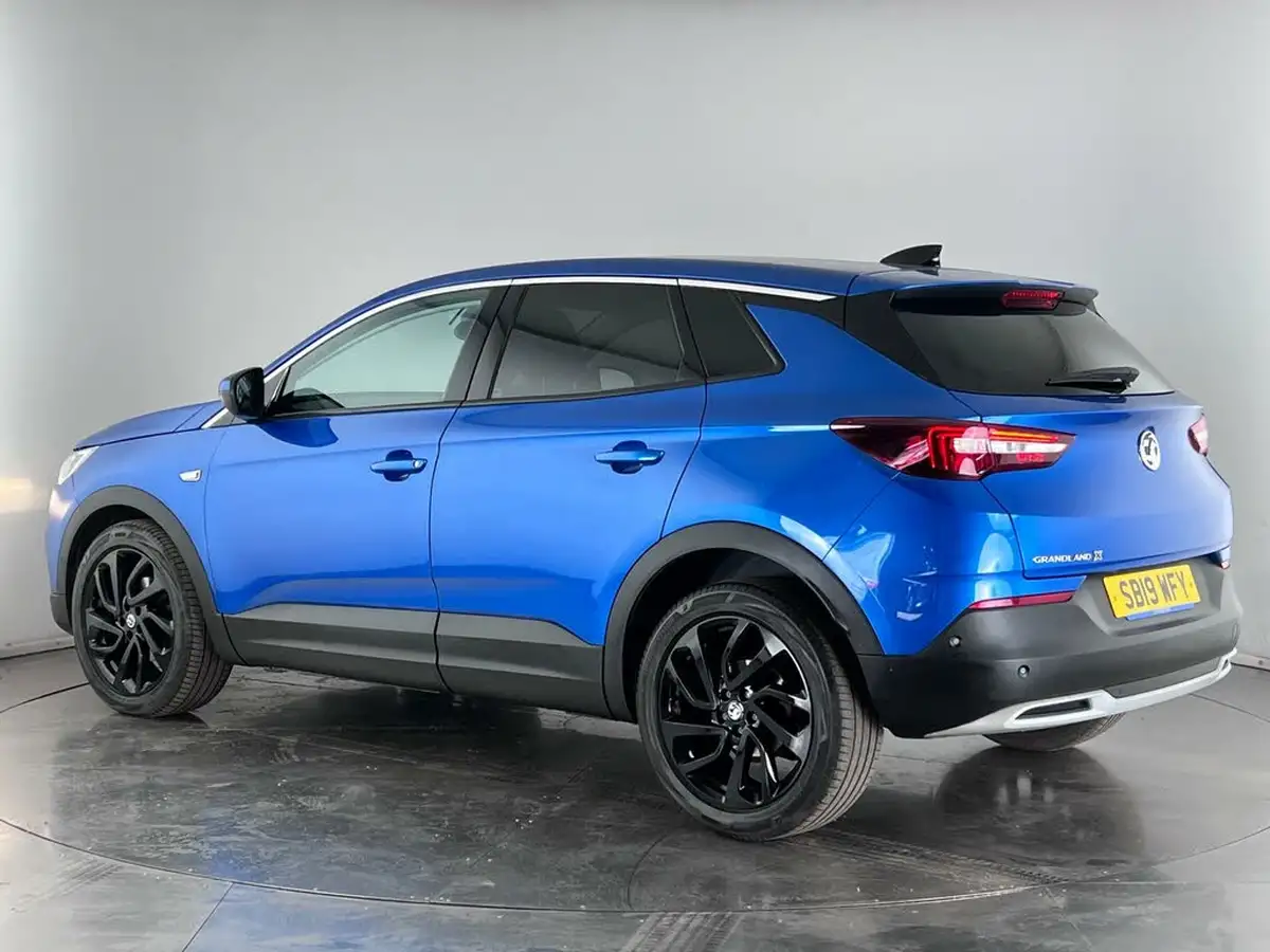 2019-vauxhall-grandland-x-12-elite-nav-ss-auto-big-3