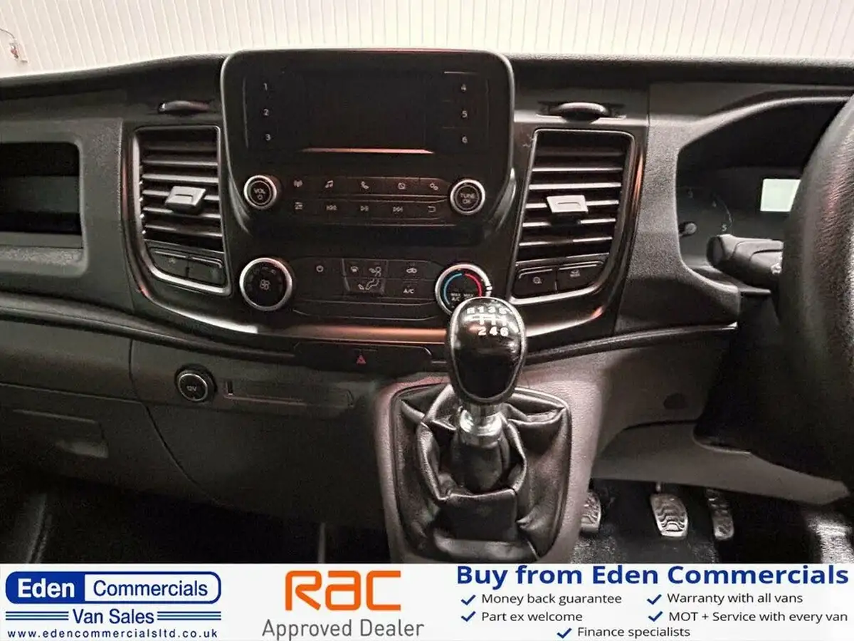 2019-ford-transit-custom-20tdci-280-l1h1-leader-105pseu6dt-panel-van-big-17