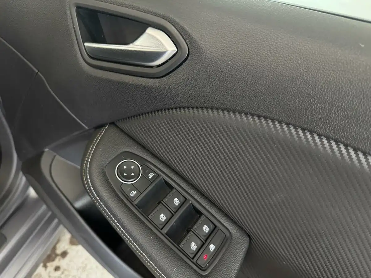 2023-renault-clio-16-engineered-big-17