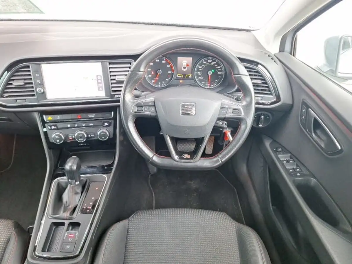 2018-seat-leon-14-ecotsi-fr-technology-estate-5d-dsg-big-6
