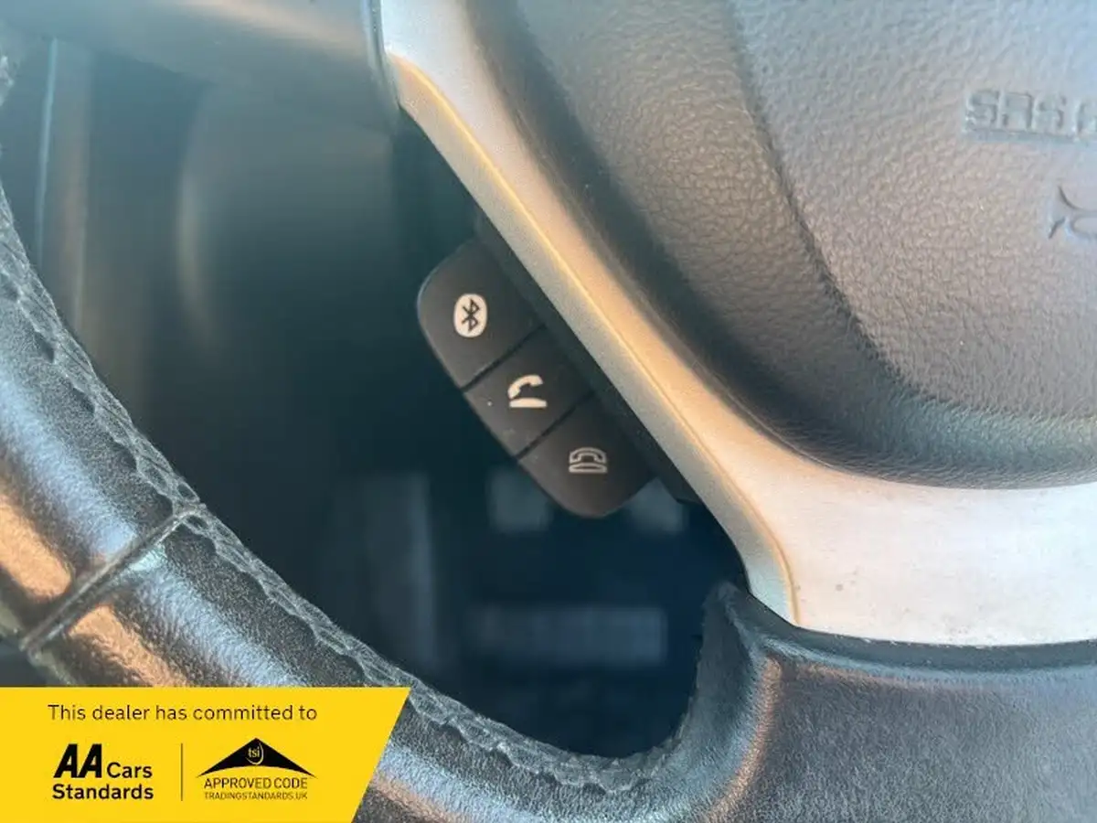2017-suzuki-vitara-16-sz4-big-12