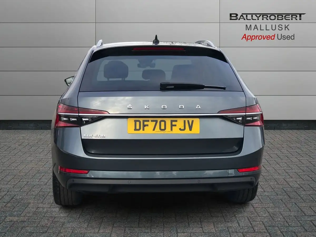 2021-skoda-superb-20tdi-se-l-150ps-estate-big-10
