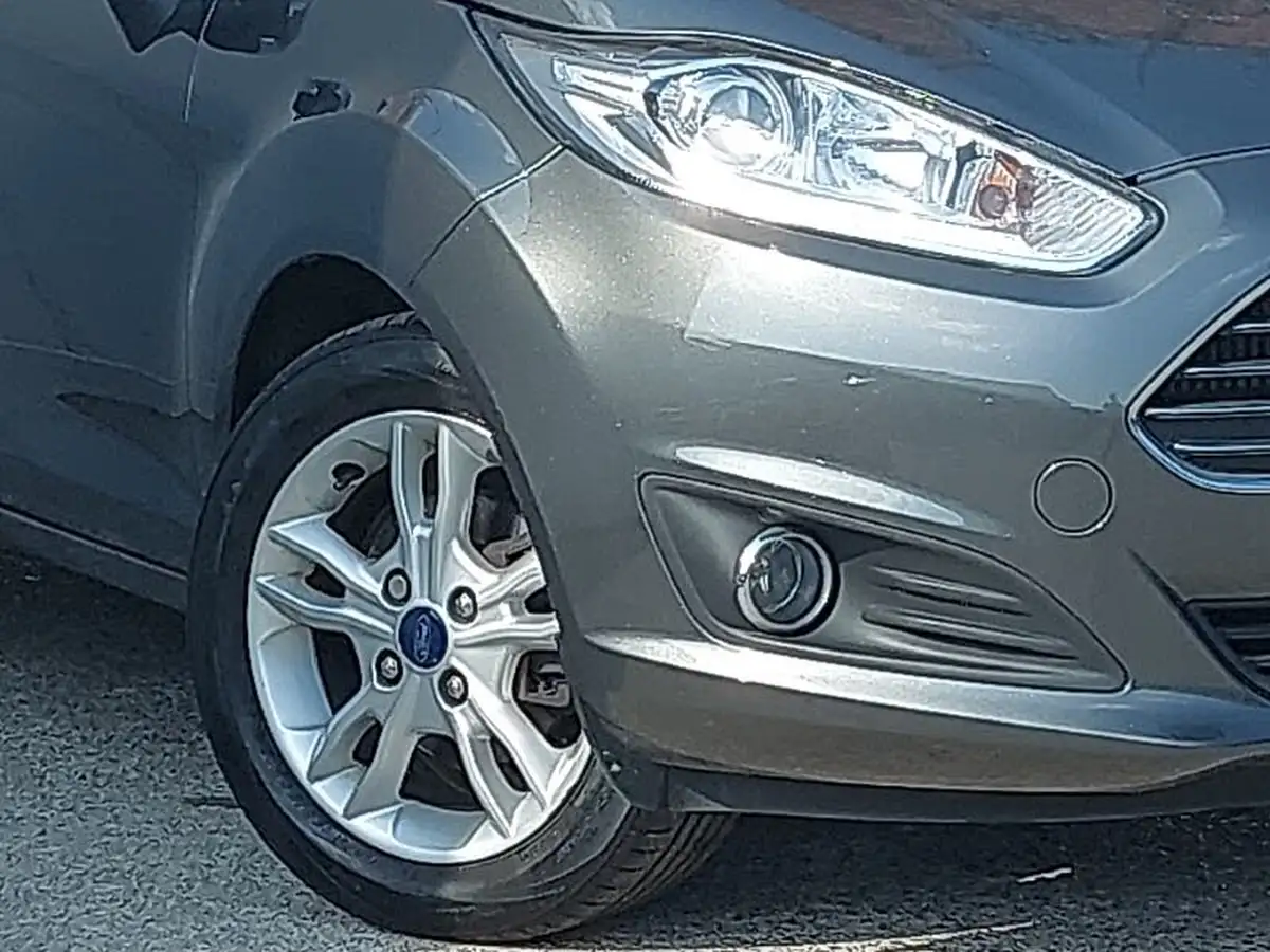 2017-ford-fiesta-10t-zetec-100ps-ecoboost-ss-5d-big-8