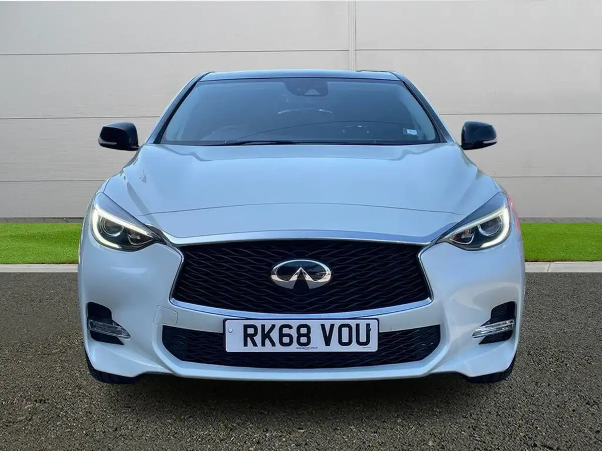 2019-infiniti-q30-20-sport-big-1