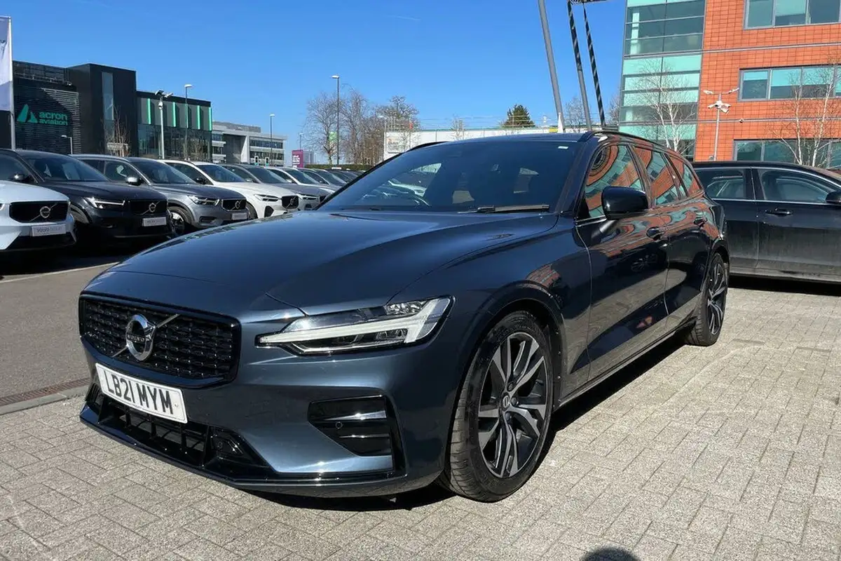 2021-volvo-v60-20-b4-r-design-big-10