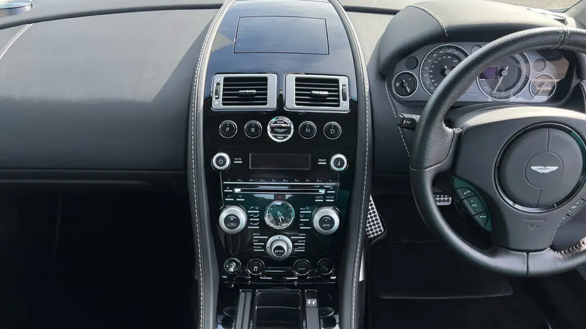 2009-aston-martin-dbs-60-touchtronic-big-8