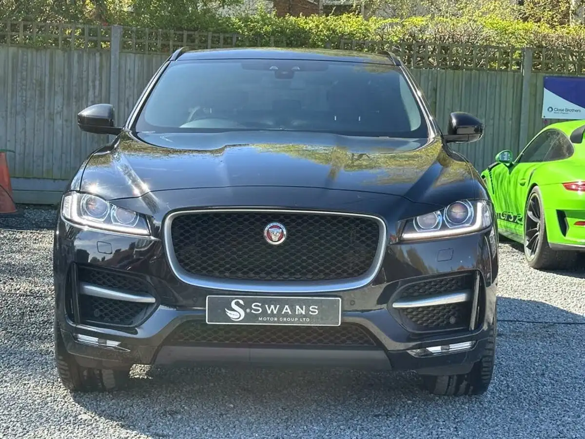 2016-jaguar-f-pace-20-i4d-r-sport-awd-auto-big-4