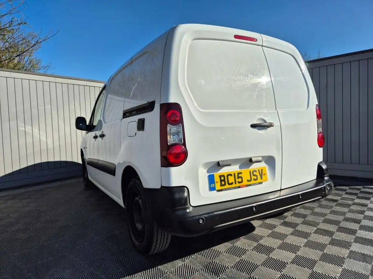 2015-citroen-berlingo-16td-l1625-enterprise-special-edition-panel-big-13