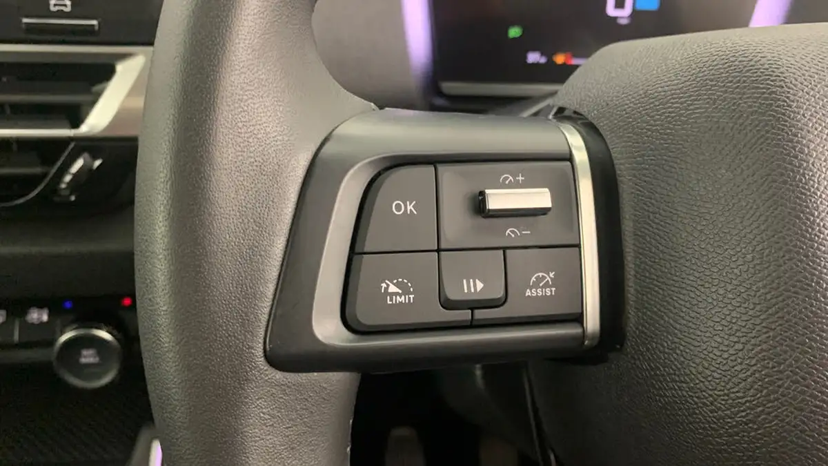 2023-citroen-c4-12-puretech-sense-plus-big-18