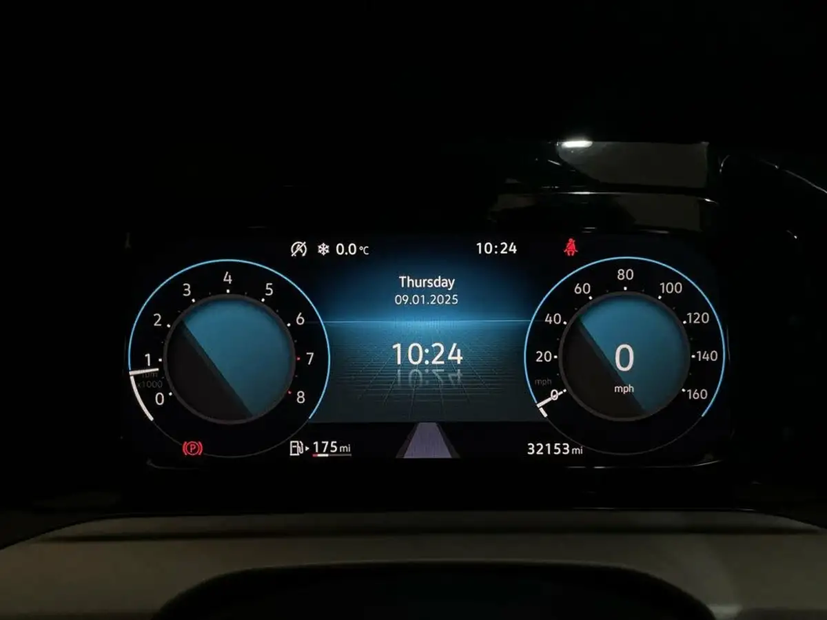 2021-volkswagen-golf-15-tsi-life-130ps-hatchback-big-16