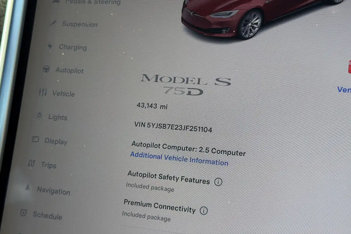 2018-tesla-model-s-e-75d-big-13