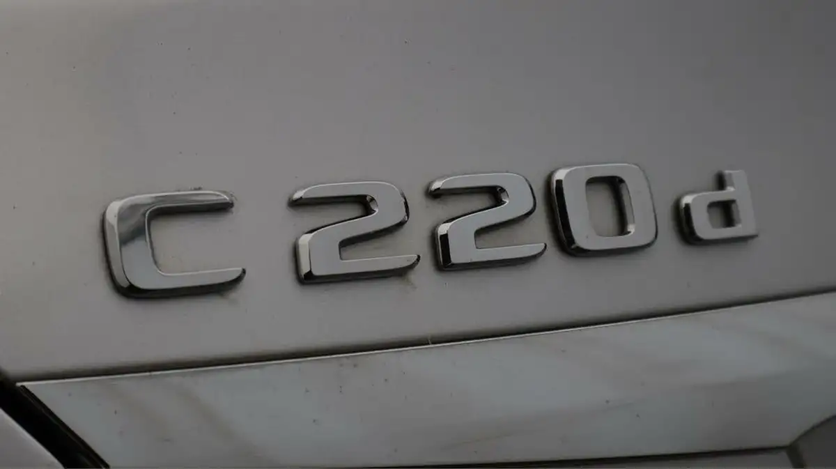 2020-mercedes-benz-c-class-20d-c220d-amg-line-premiumss-saloon-4d-big-22