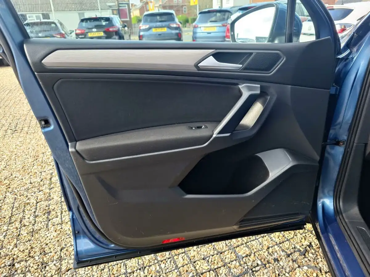 2020-volkswagen-tiguan-allspace-20tdi-match-150ps-4motion-dsg-big-18