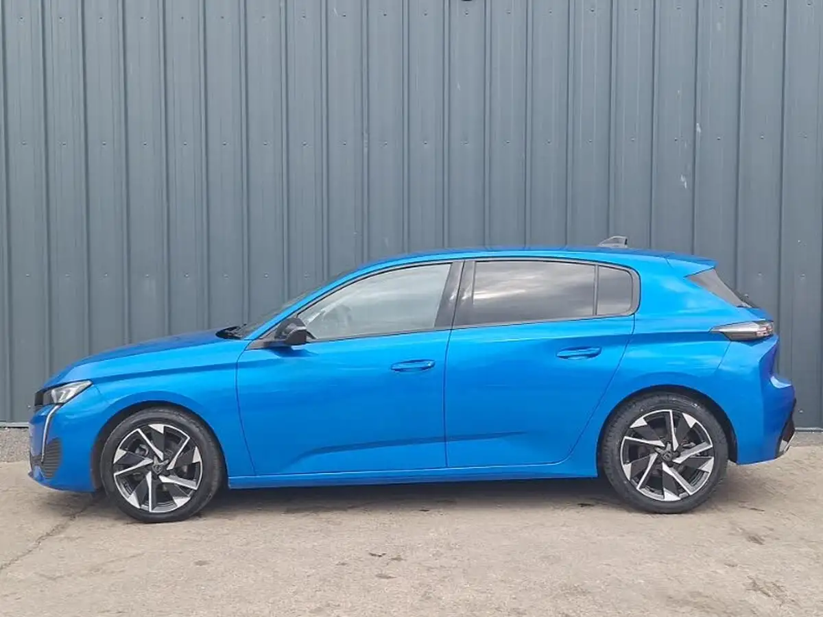2022-peugeot-308-12-puretech-allure-premium-eat8-big-3