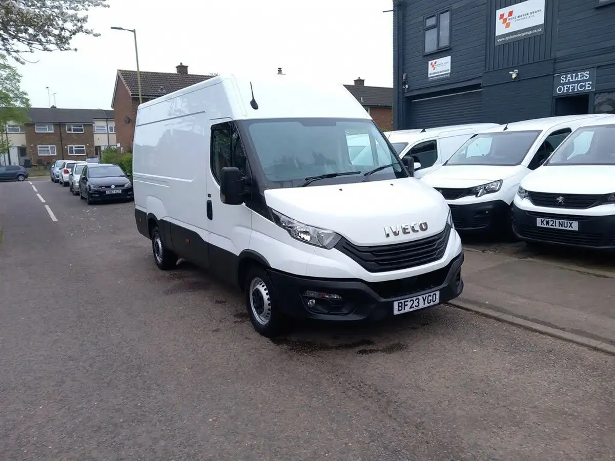 2023-iveco-daily-s-class-23td-35s14v-business-3520mm-h2-136pseu6dt-big-0