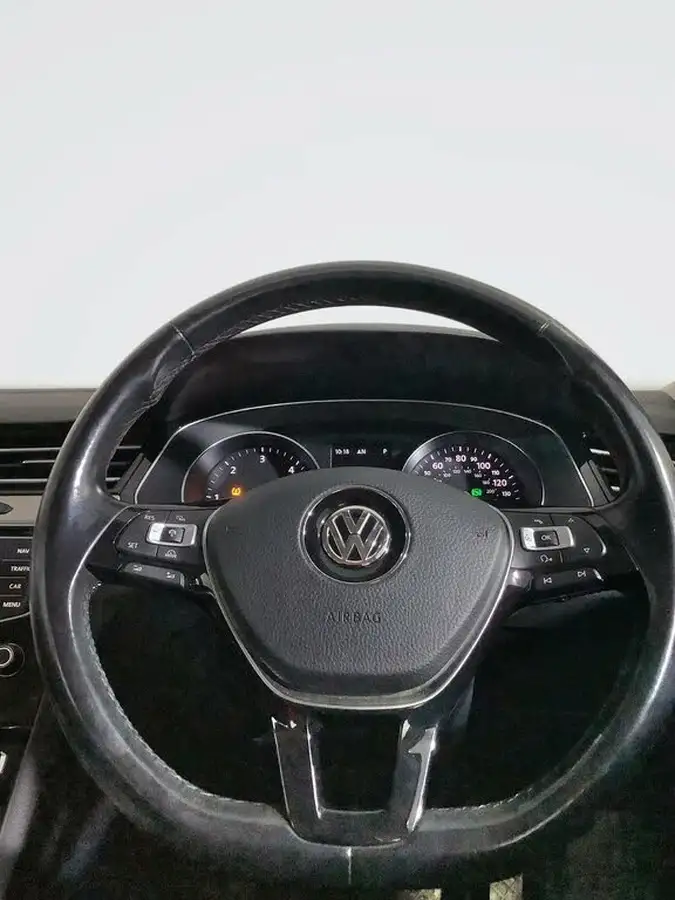 2015-volkswagen-passat-20bitdi-gt-4x4-scrbmt-estate-5d-big-14
