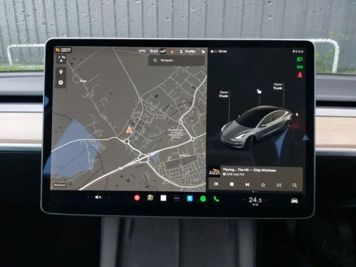 2021-tesla-model-3-e-long-range-awd-big-9