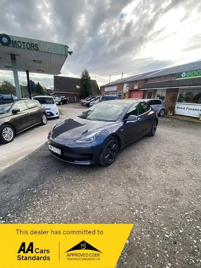 2020-tesla-model-3-e-standard-plus-big-1
