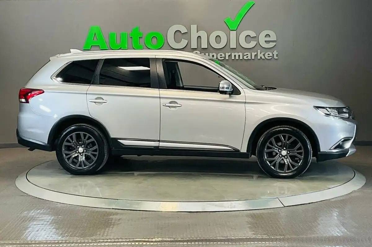 2018-mitsubishi-outlander-22di-d-4-big-18
