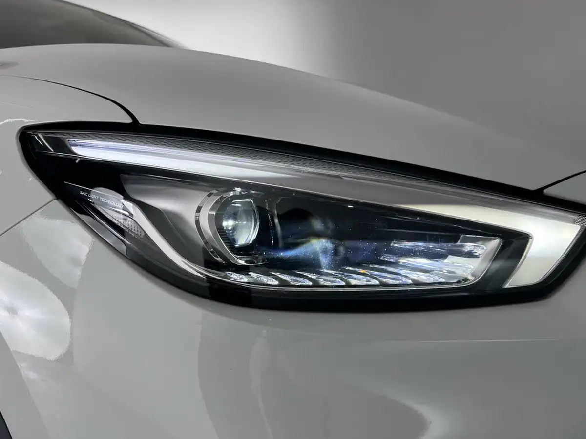 2020-mg-zs-suv-15-vti-tech-exclusive-106ps-big-5