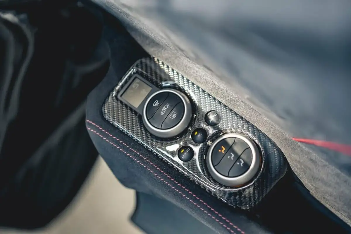 2014-mclaren-650s-big-20