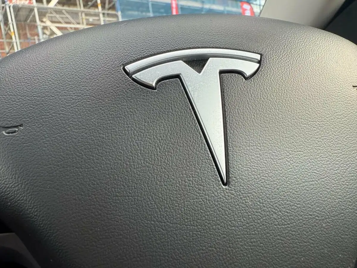 2022-tesla-model-3-e-long-range-big-50