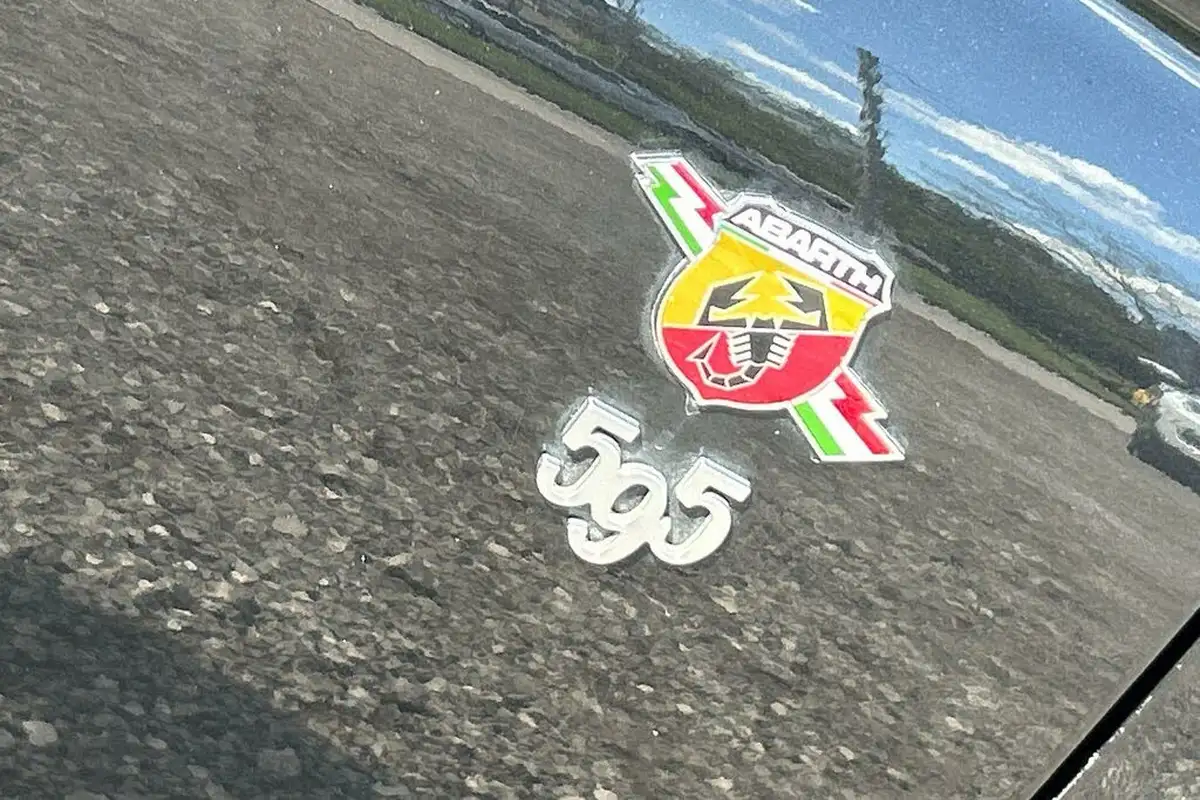 2021-abarth-595-14-tjet-turismo-big-25
