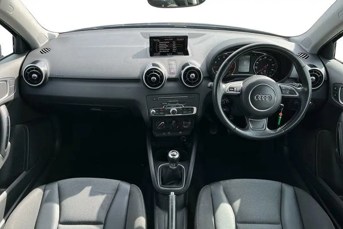 2018-audi-a1-14-tfsi-sport-nav-hatchback-3d-big-9
