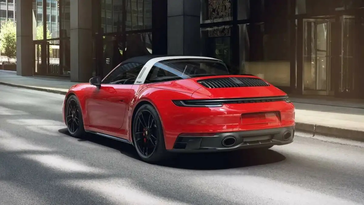 2022-porsche-911-30-targa-4-gts-big-7