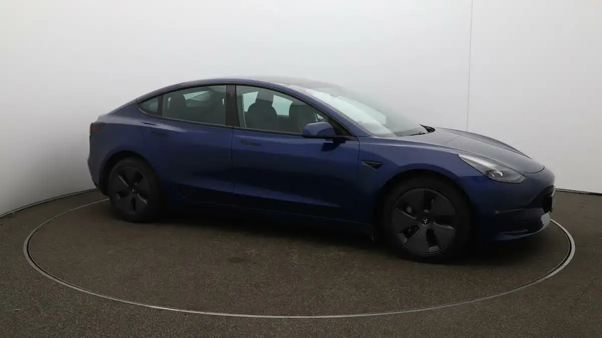2021-tesla-model-3-e-long-range-awd-big-38