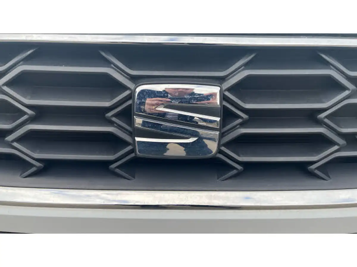 2021-seat-arona-10-tsi-fr-red-edition-big-35