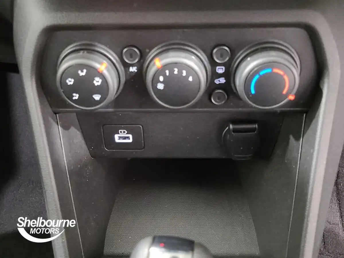 2022-dacia-sandero-10-tce-comfort-90bhp-cvt-big-33