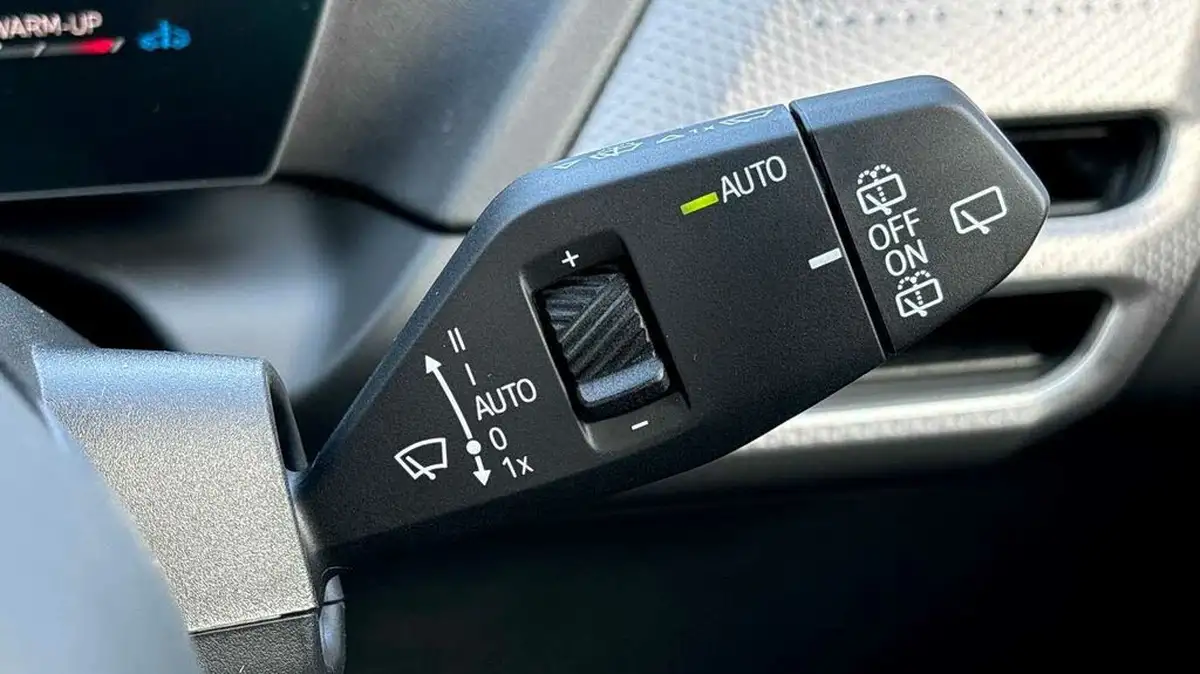 2024-bmw-1-series-15-120-m-sport-big-28