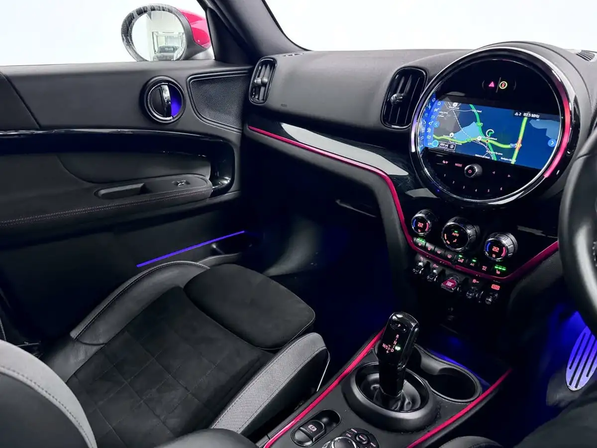 2022-mini-countryman-20-john-cooper-works-big-23