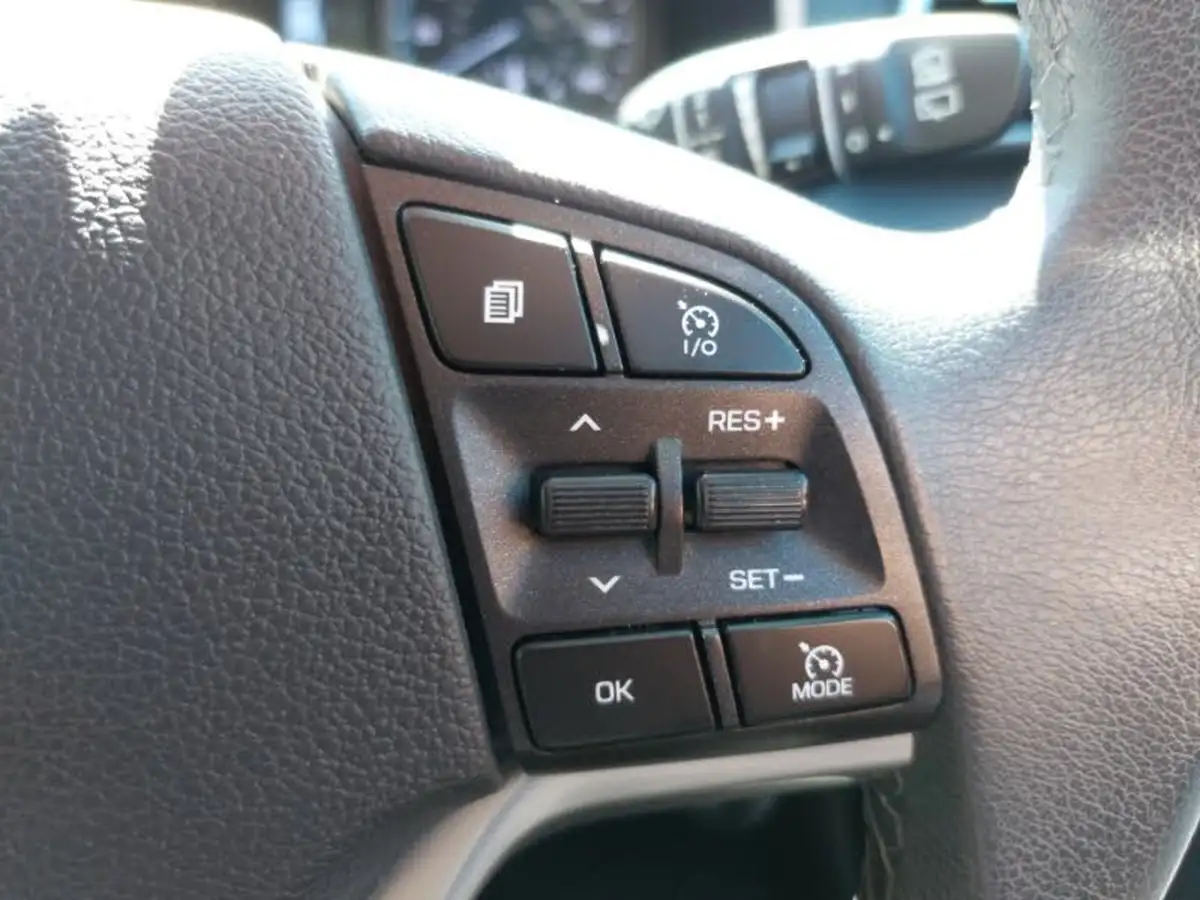 2019-hyundai-tucson-16-gdi-se-nav-big-12