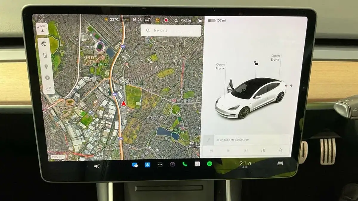 2020-tesla-model-3-e-performance-big-16