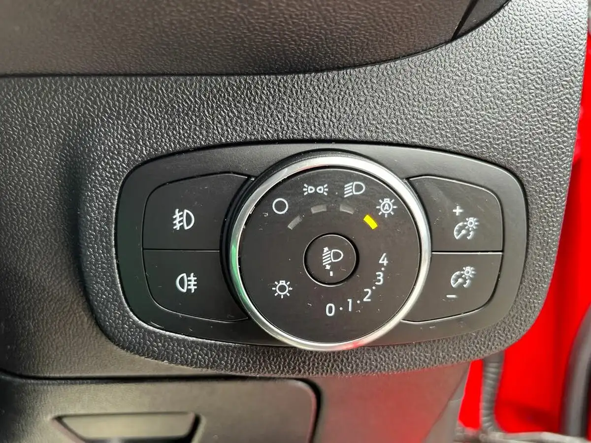2022-ford-fiesta-10t-st-line-100ps-5d-big-40
