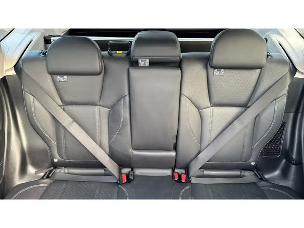 2019-subaru-forester-20-e-boxer-xe-premium-big-14