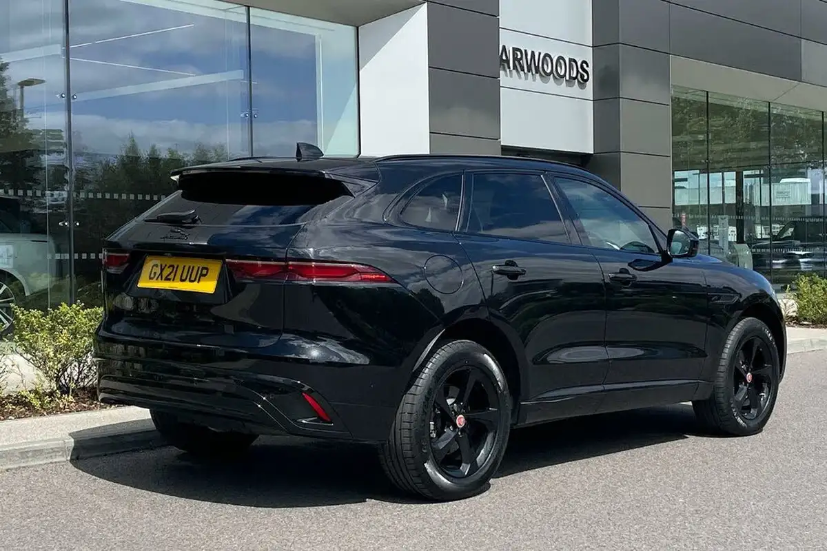 2021-jaguar-f-pace-20-d200-s-mhev-big-9
