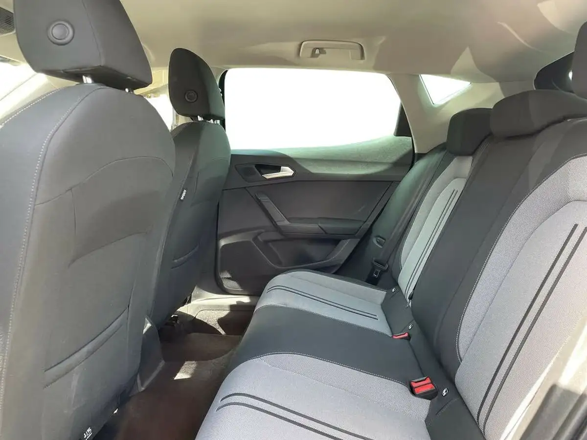 2020-seat-leon-20tdi-se-dynamic-115ps-hatchback-big-10