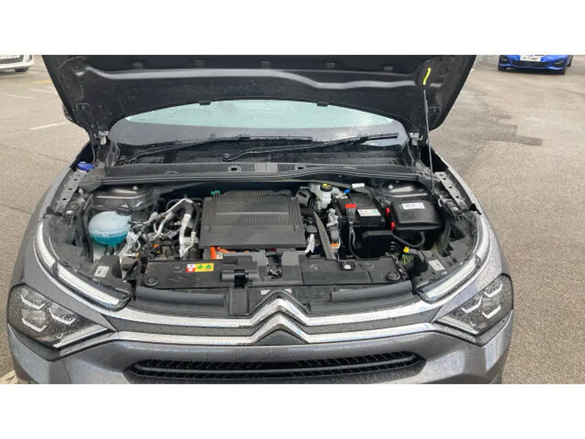 2024-citroen-c4-e-e-series-156ps-54kwh-big-7