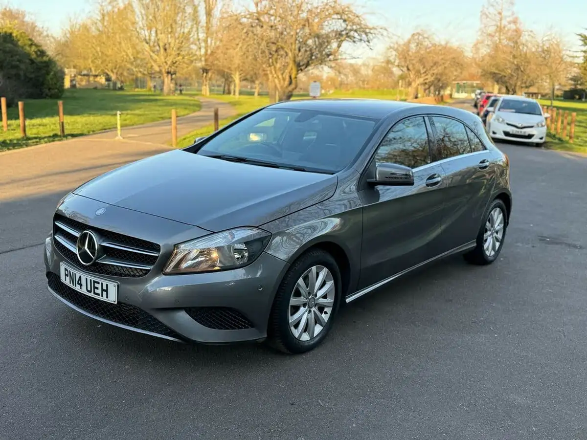 2014-mercedes-benz-a-class-16-a180-se-big-7