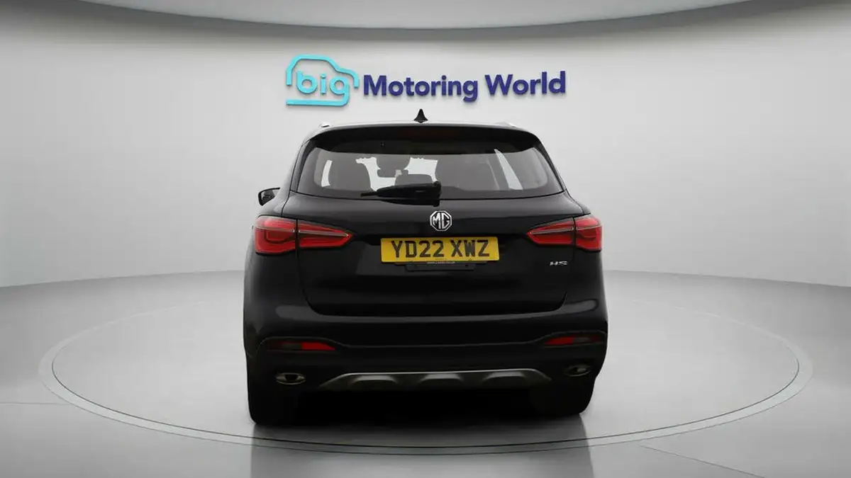2022-mg-hs-15t-gdi-excite-162ps-big-6