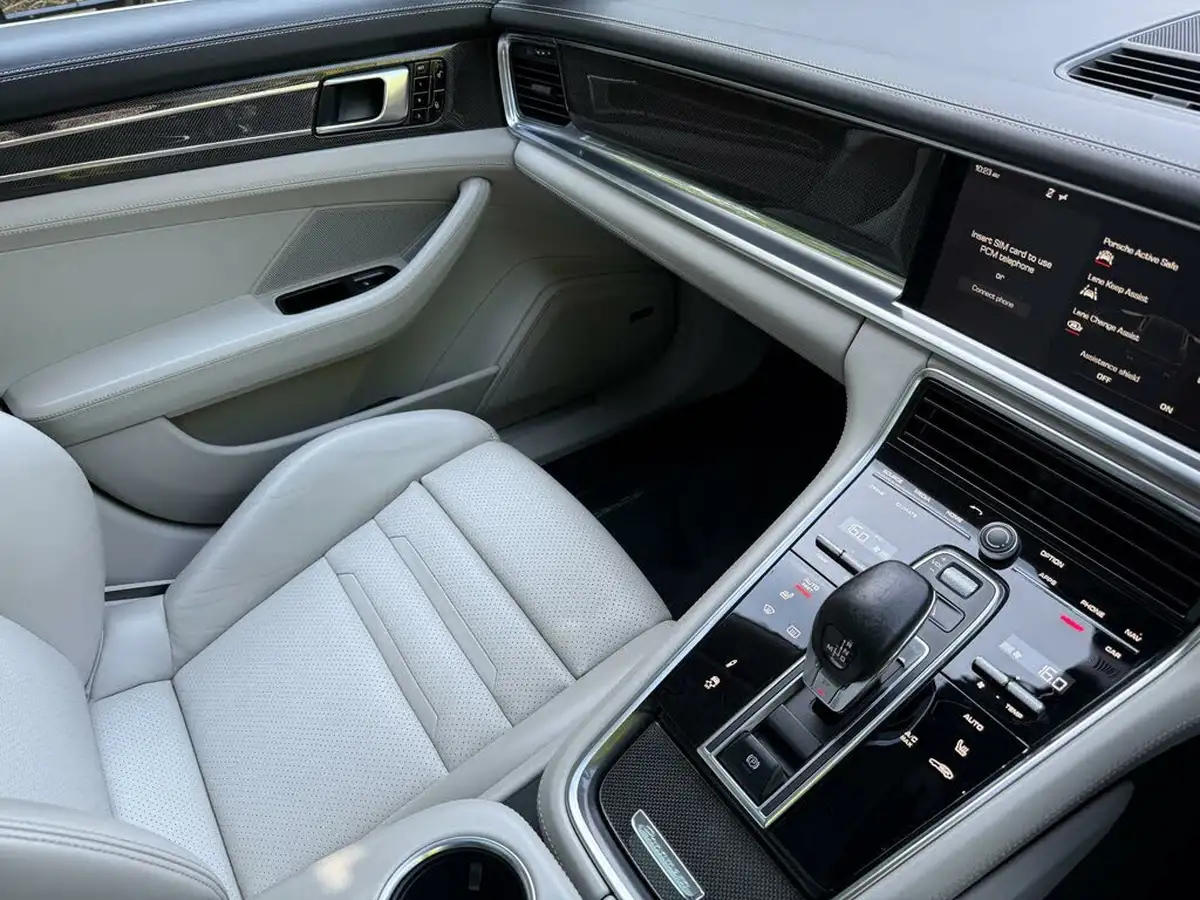 2016-porsche-panamera-40-v8-turbo-big-44